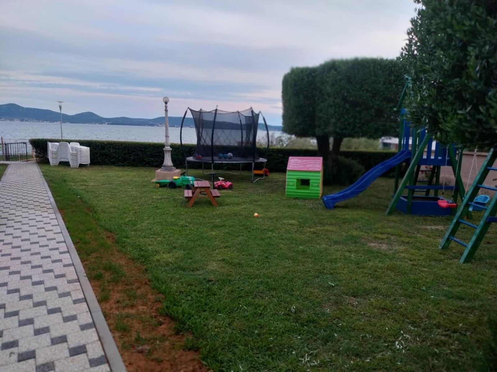 Apartments Becky On A Sandy Beach Without Crowd Sukošan エクステリア 写真
