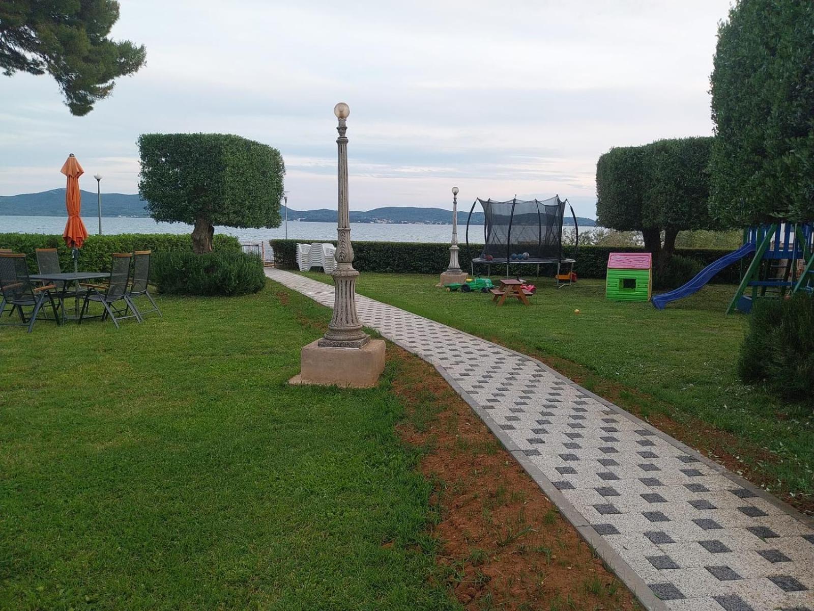 Apartments Becky On A Sandy Beach Without Crowd Sukošan エクステリア 写真