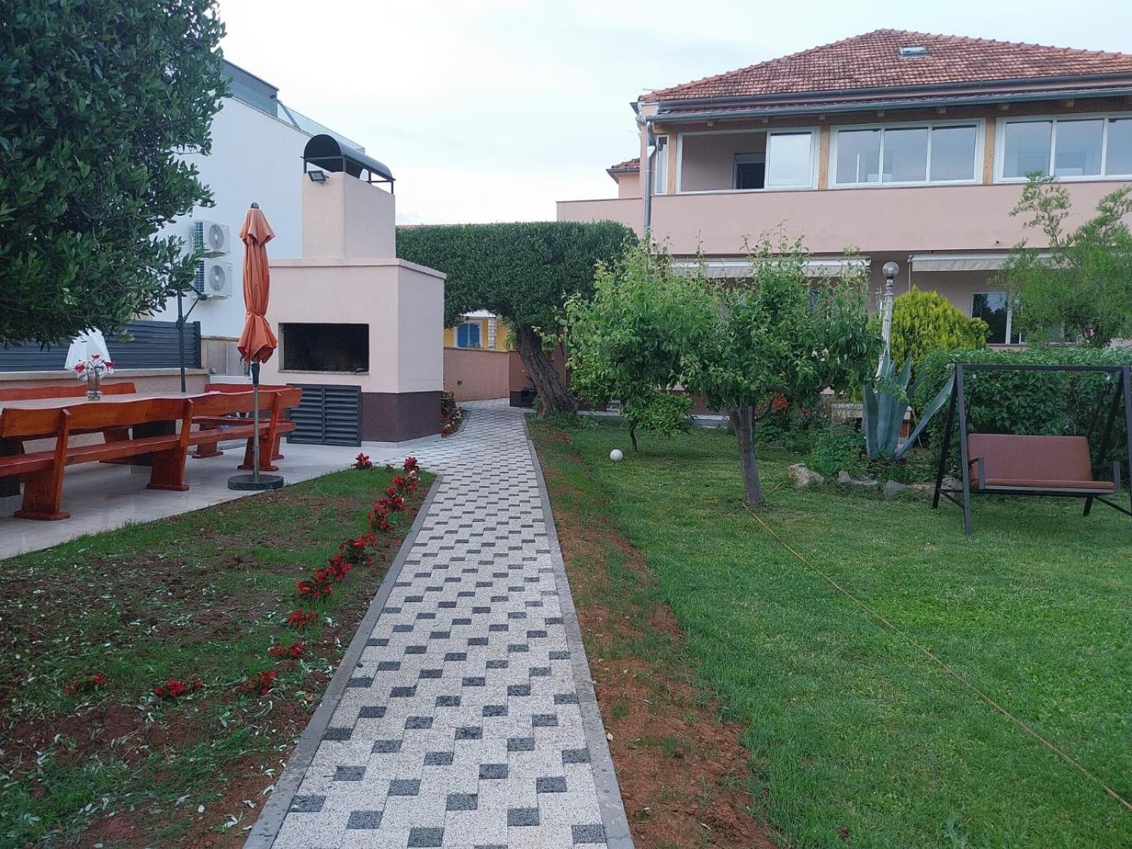 Apartments Becky On A Sandy Beach Without Crowd Sukošan エクステリア 写真