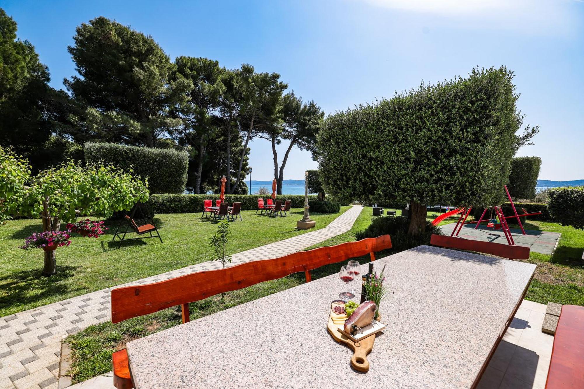 Apartments Becky On A Sandy Beach Without Crowd Sukošan エクステリア 写真