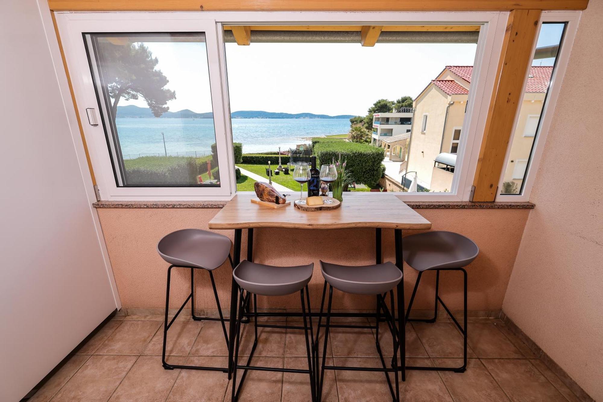Apartments Becky On A Sandy Beach Without Crowd Sukošan エクステリア 写真