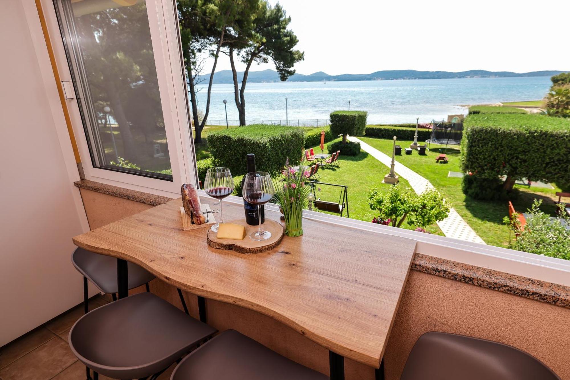 Apartments Becky On A Sandy Beach Without Crowd Sukošan エクステリア 写真